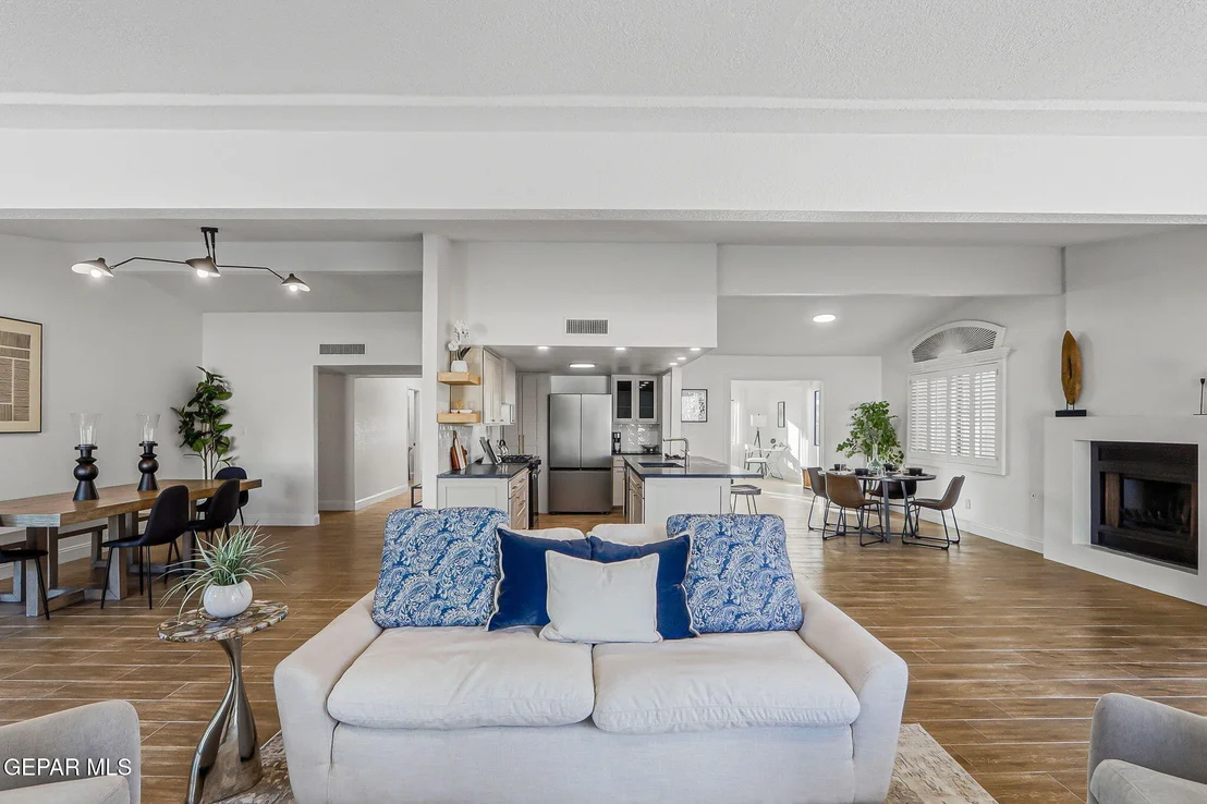 Photo of 2348 SEA SIDE Drive