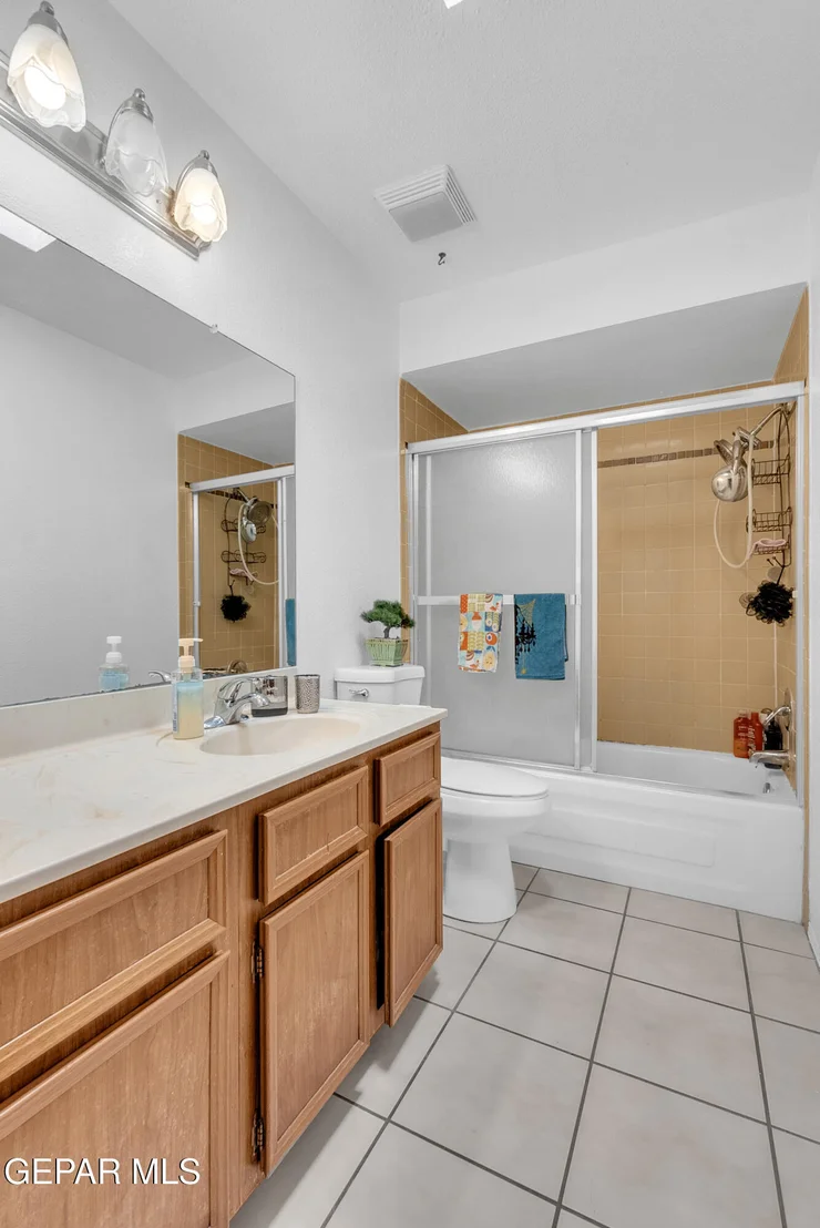 Photo of 2901 EADS Place