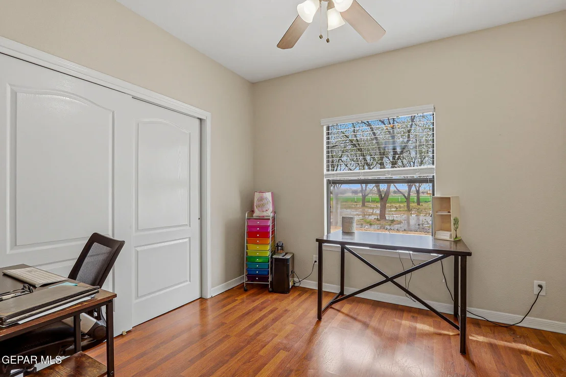 Photo of 617 WALLACE Road