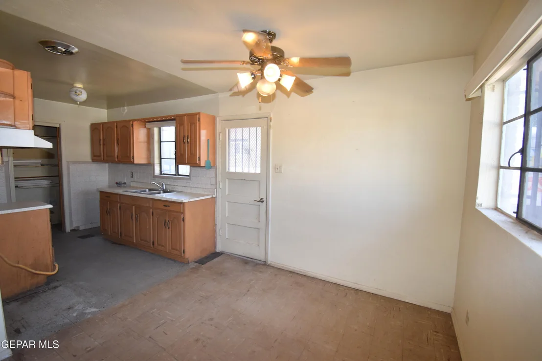 Photo of 532 ENCINO Drive