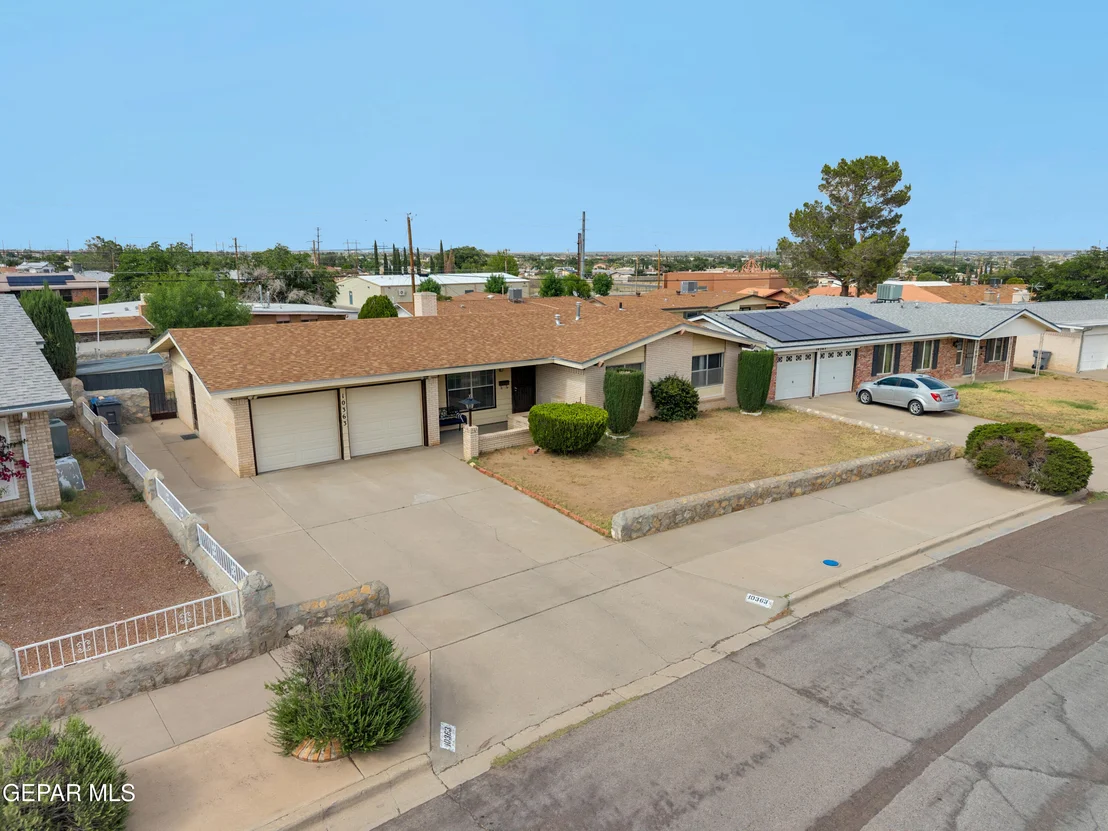 Photo of 10363 PASADENA Circle