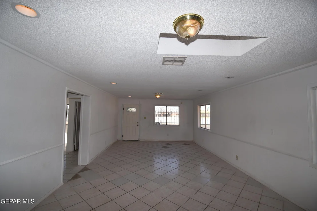 Photo of 321 APODACA Place