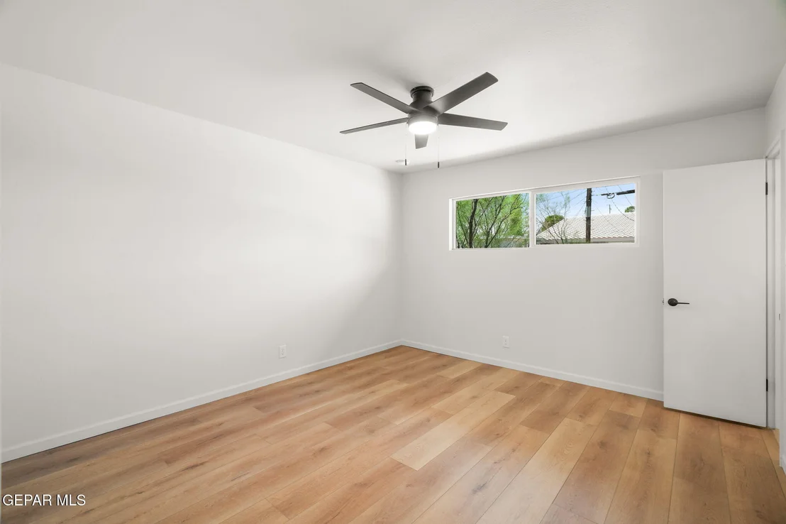 Photo of 4318 Larchmont Drive