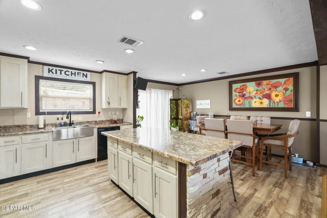 Photo of 3670 WHITETAIL DEER Drive