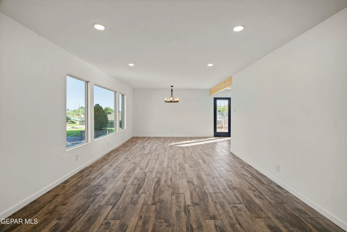 Photo of 4401 BUCKINGHAM Drive