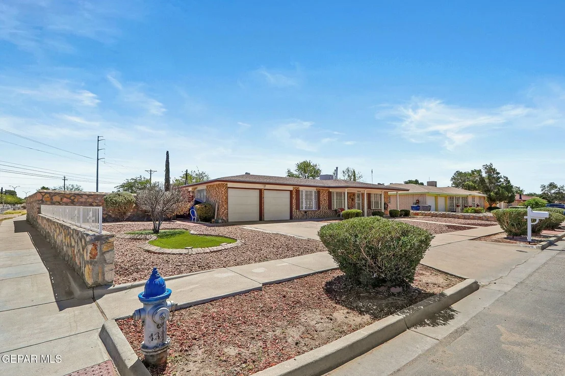 Photo of 1868 Tom Bolt Drive