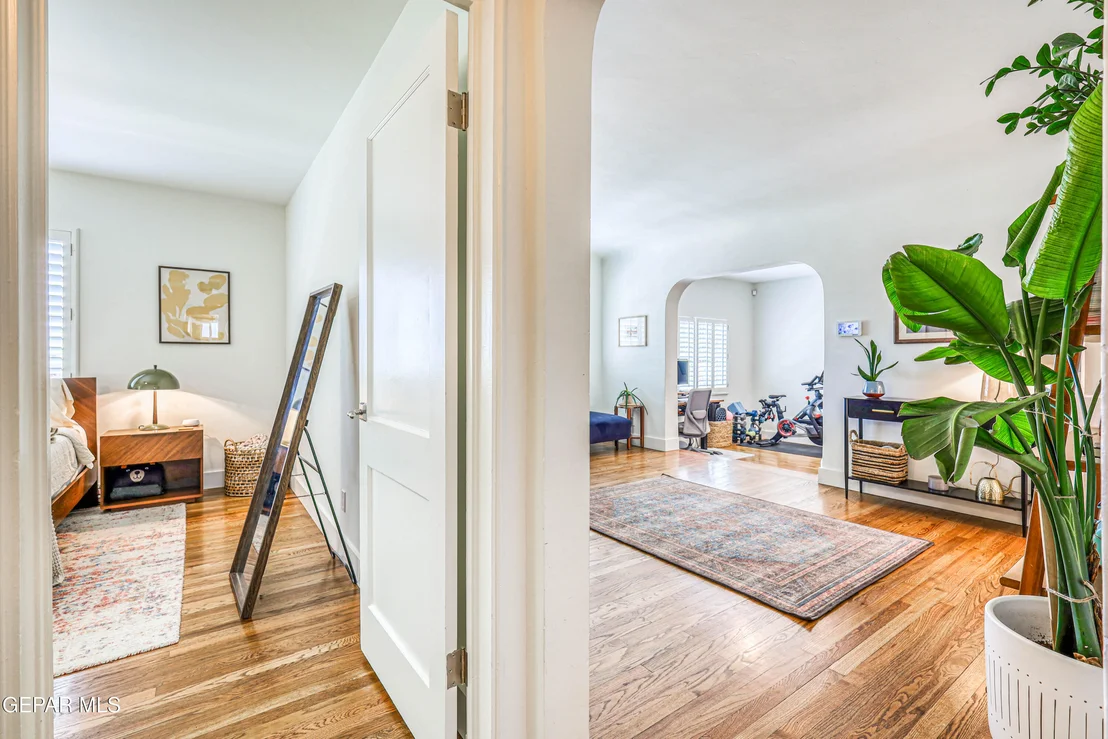 Photo of 2304 FLORENCE
