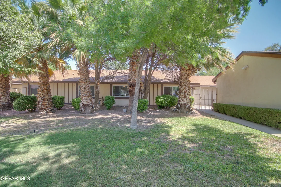 Photo of 10641 PARK VIEW Circle