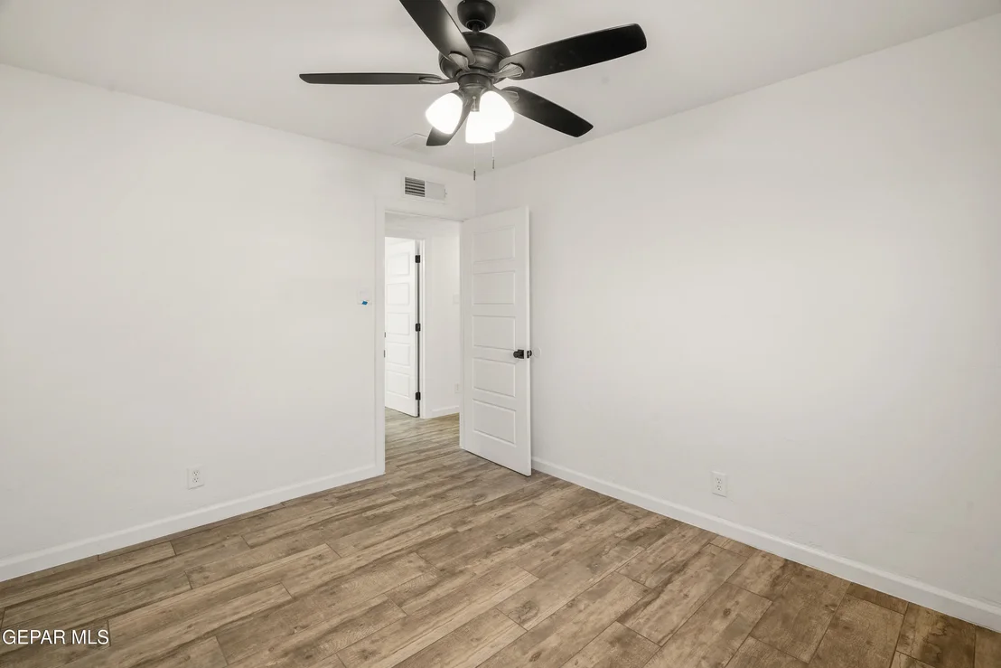 Photo of 4401 BUCKINGHAM Drive