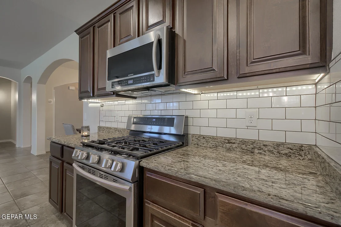 Photo of 5620 VALLEY MAPLE Drive