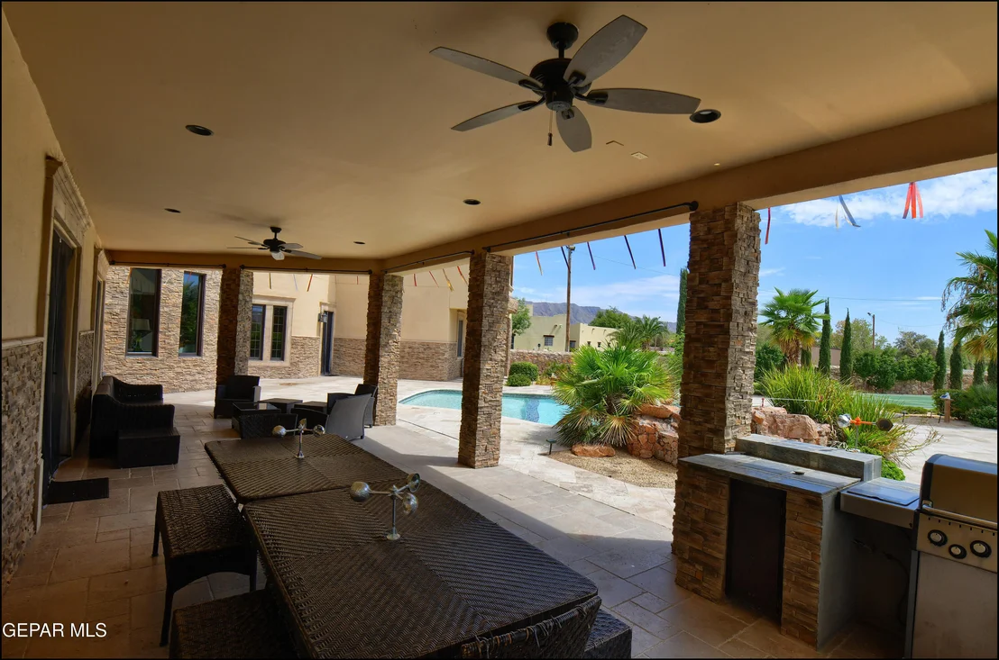 Photo of 4006 ROADSIDE Court