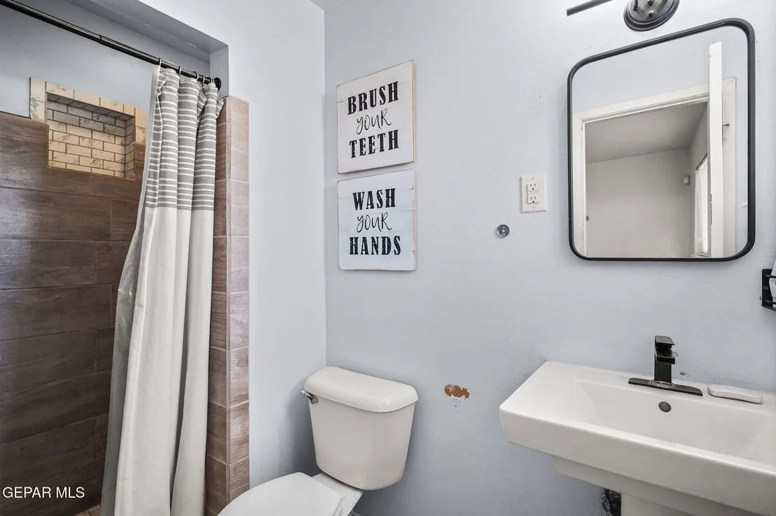 Photo of 3500 ZIRCON Drive