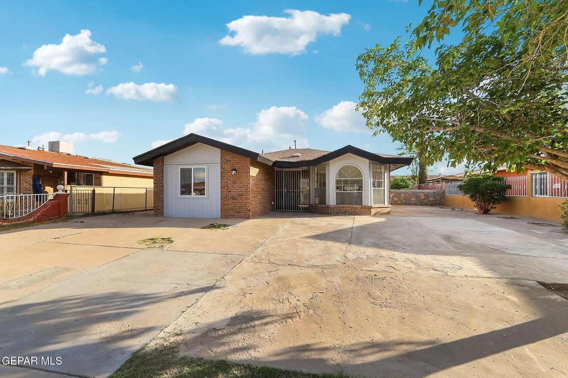 Photo of 8433 INDEPENDENCE Drive