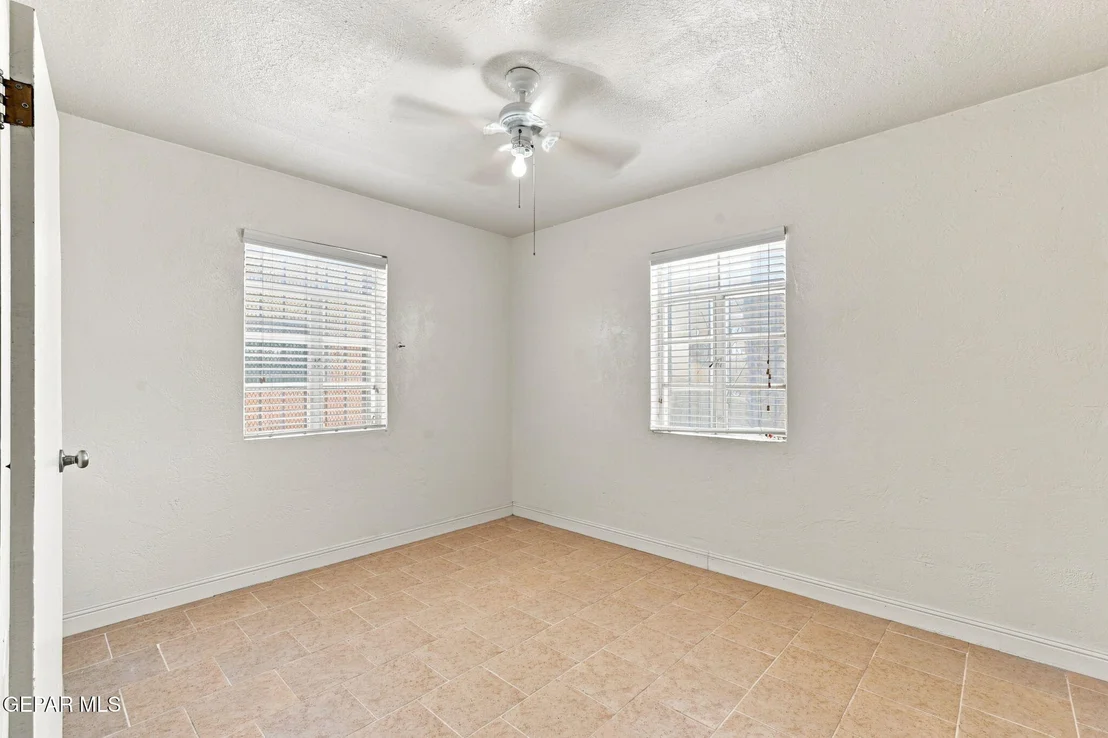 Photo of 3110 VAN BUREN Avenue