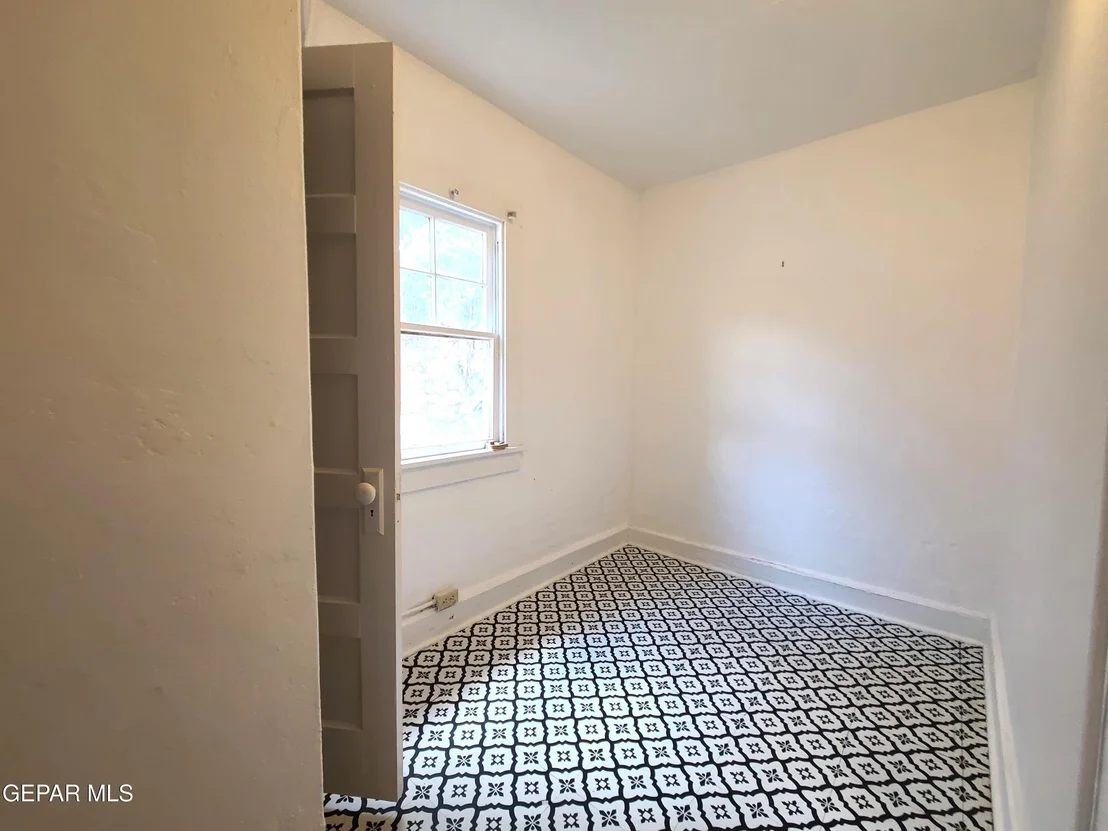 Photo of 602 CINCINNATI Avenue