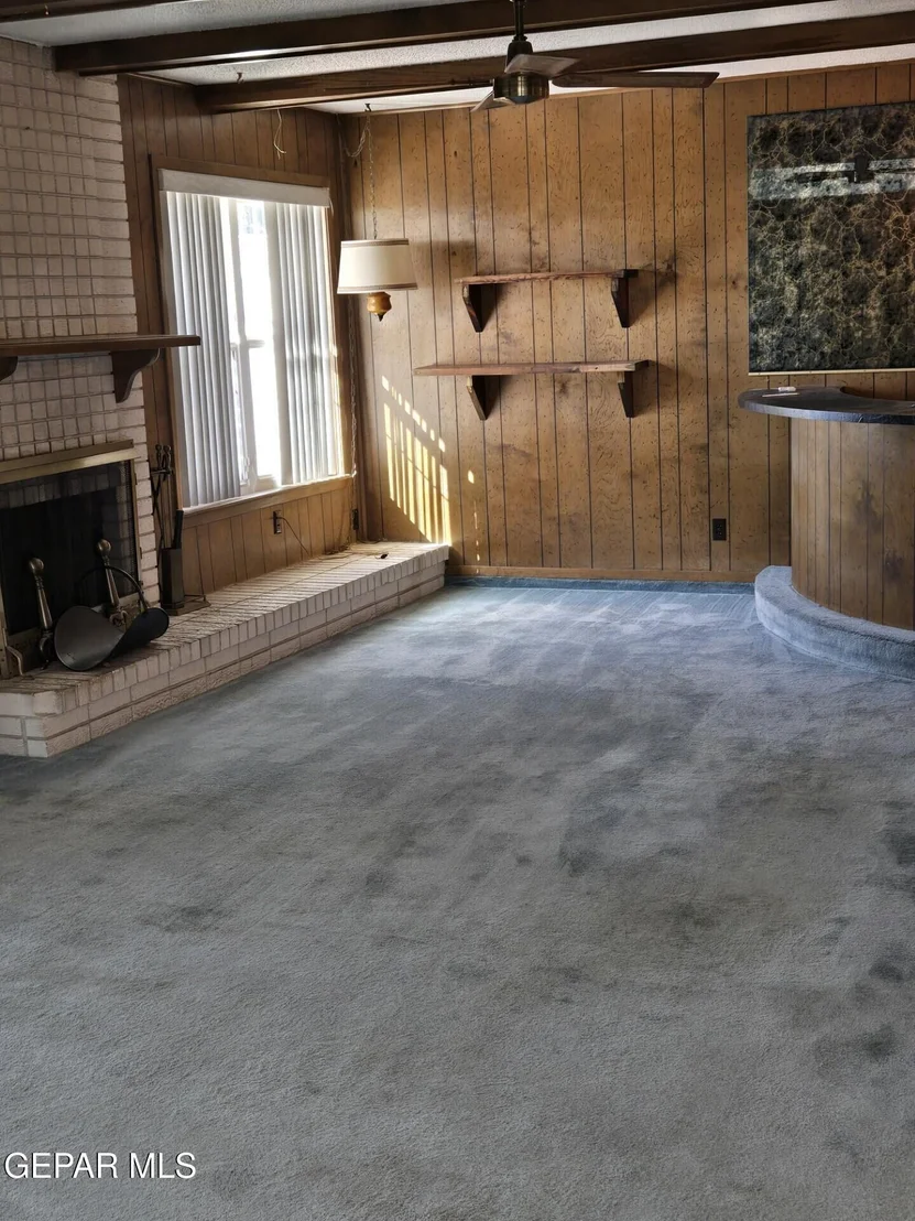 Photo of 1649 LOMALAND Drive