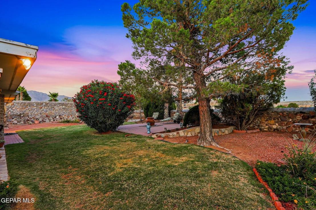 Photo of 7616 DIANJOU Drive