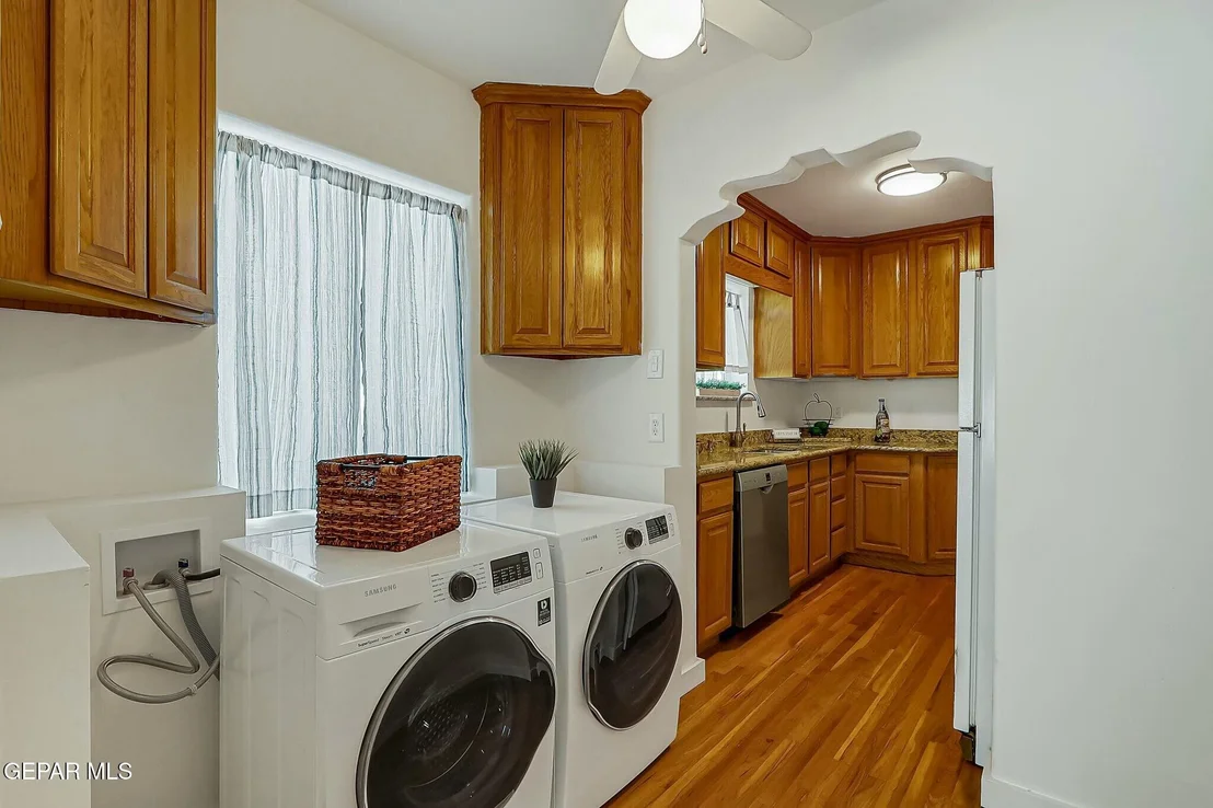 Photo of 601 E BALTIMORE Drive