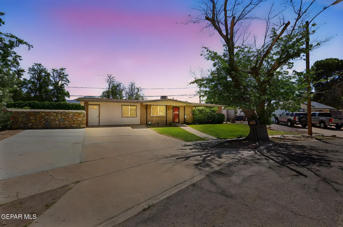 Photo of 4540 Swan Drive Drive