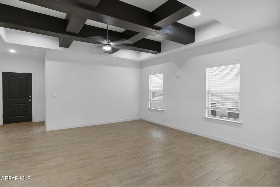 Photo of 424 Plateau Drive