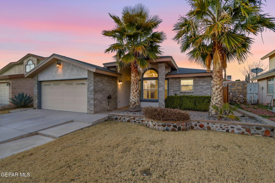 Photo of 11851 STONE CASTLE Drive
