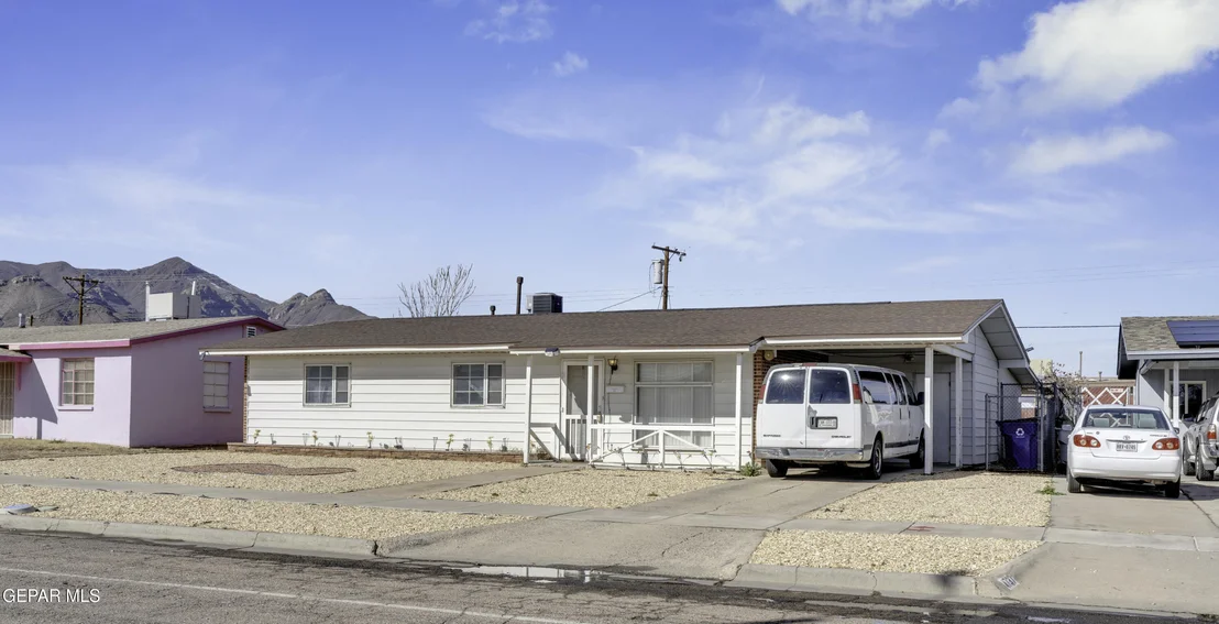 Photo of 4733 TETONS Drive