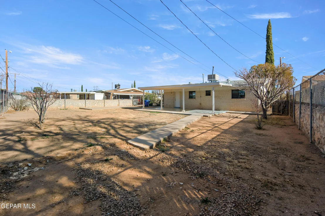 Photo of 10341 WHYBURN Street