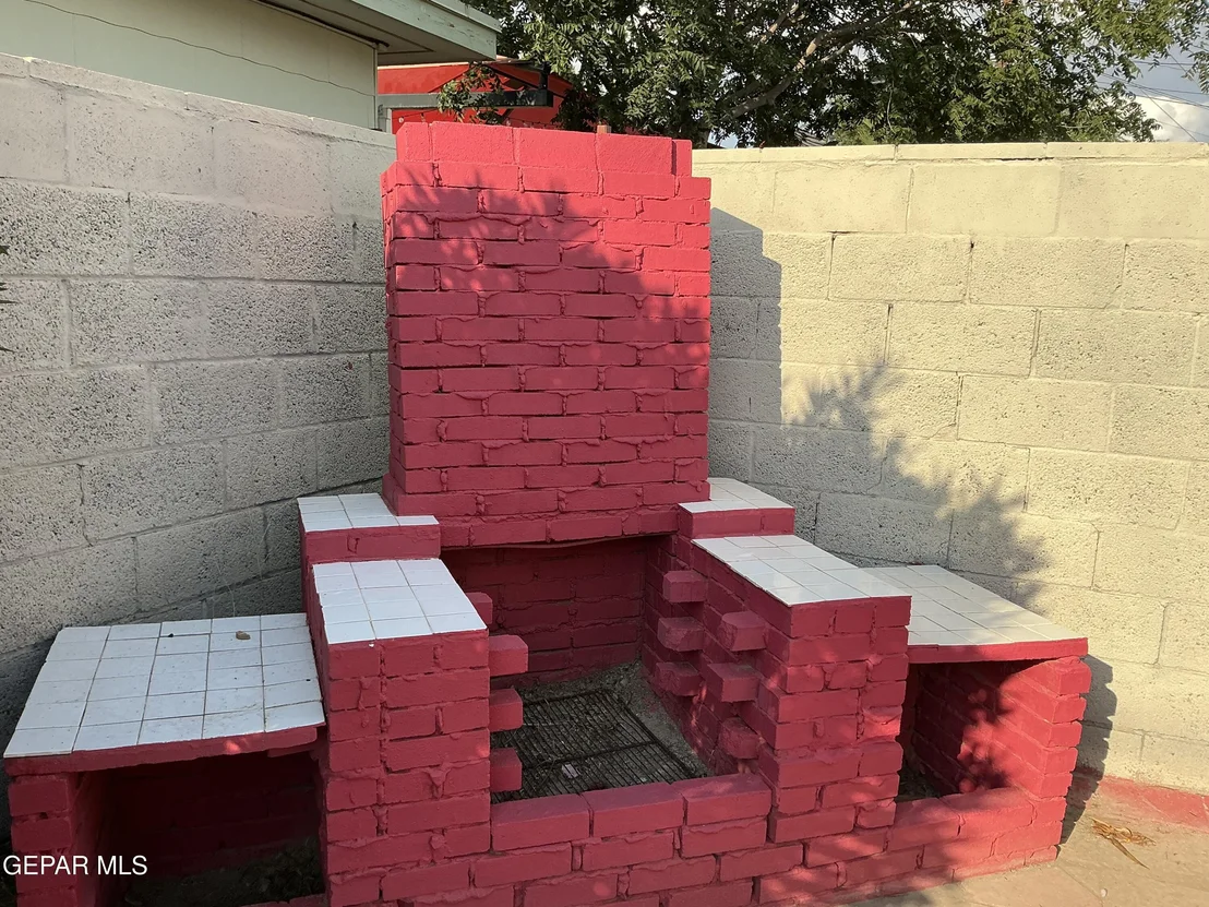 Photo of 6501 AZTEC Road