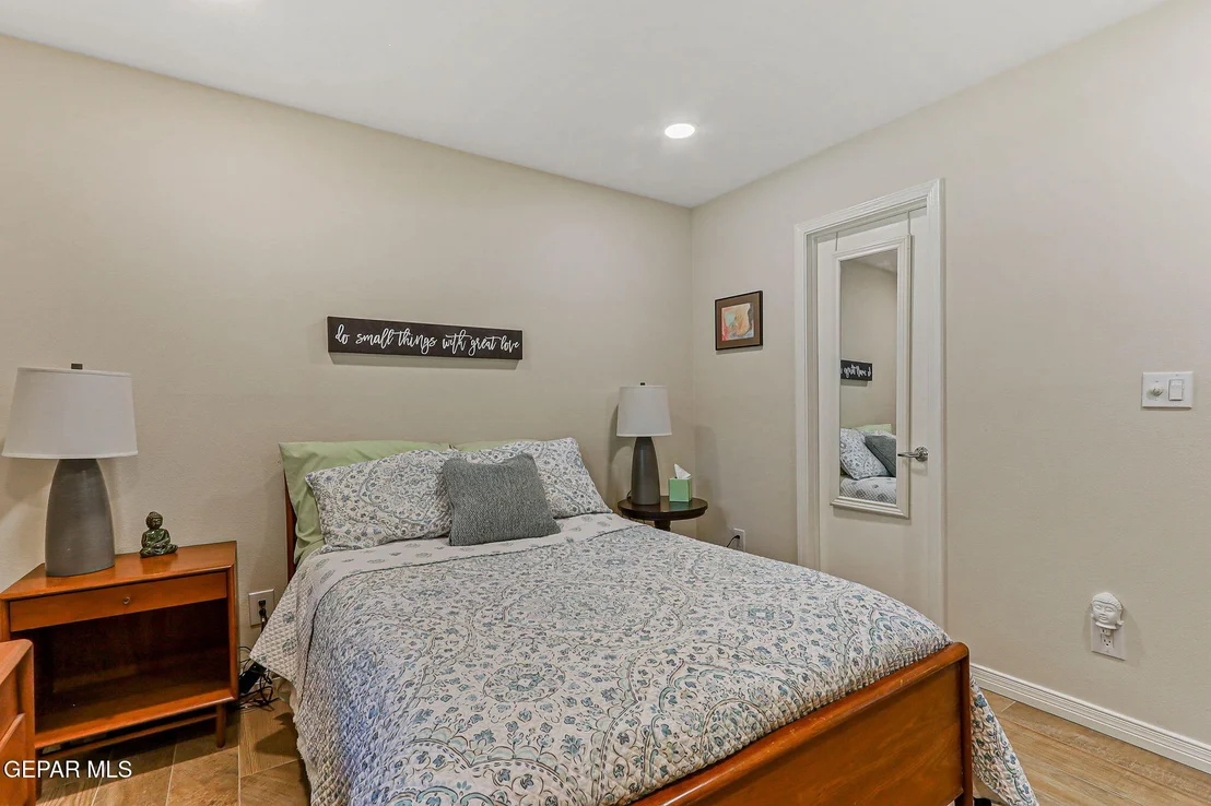 Photo of 717 LIVE OAK Drive