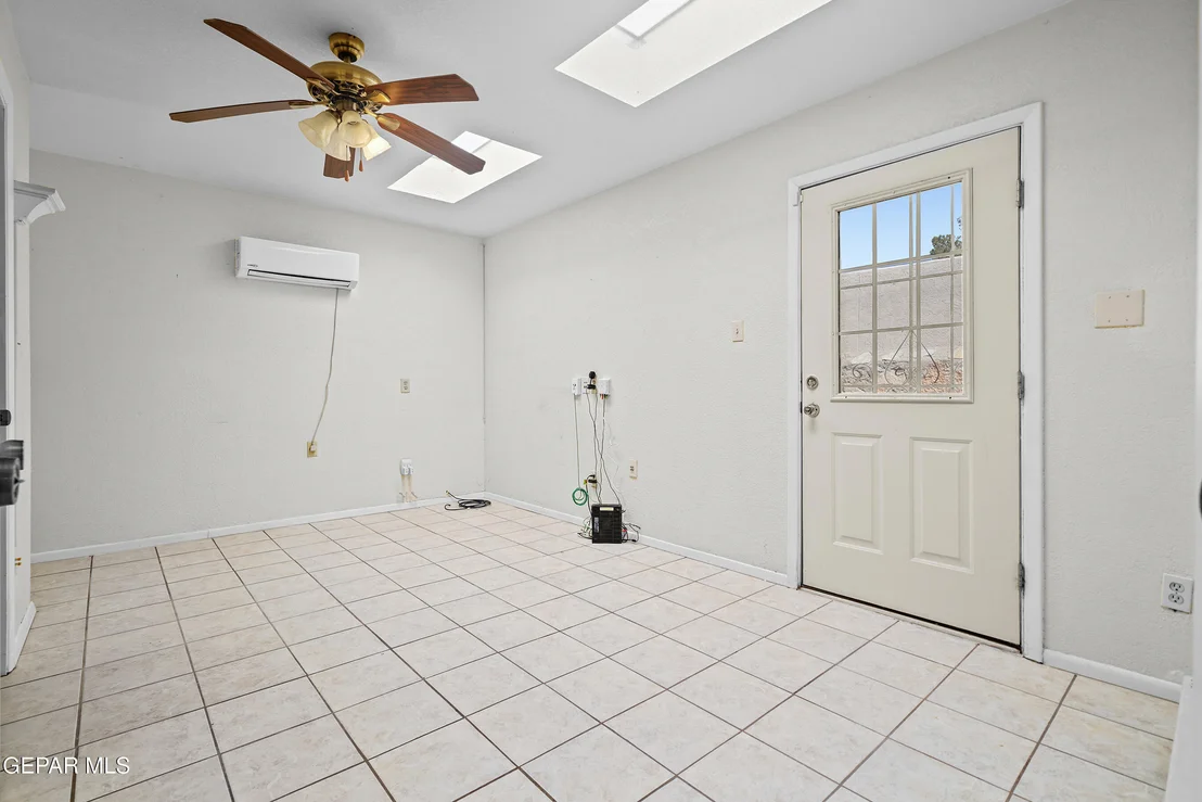 Photo of 805 MARIMBA Drive