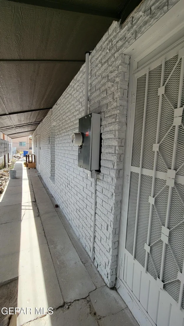 Photo of 231 FRANCIS Street
