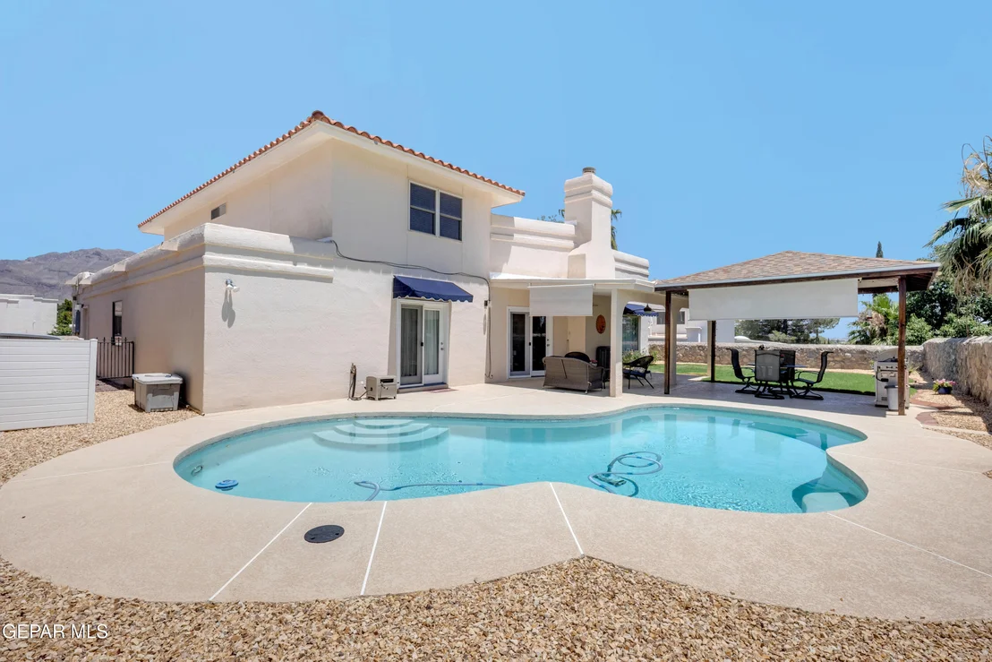 Photo of 7016 TOLUCA Drive