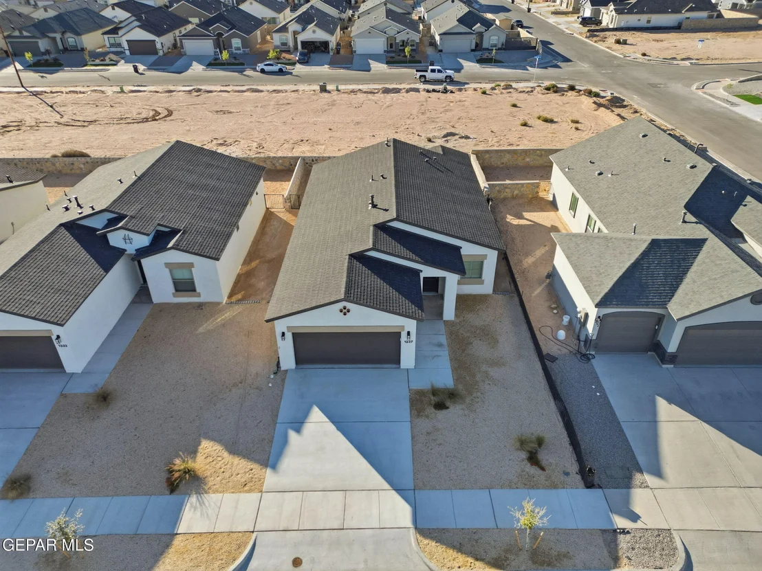 Photo of 13829 Summer Wave Avenue