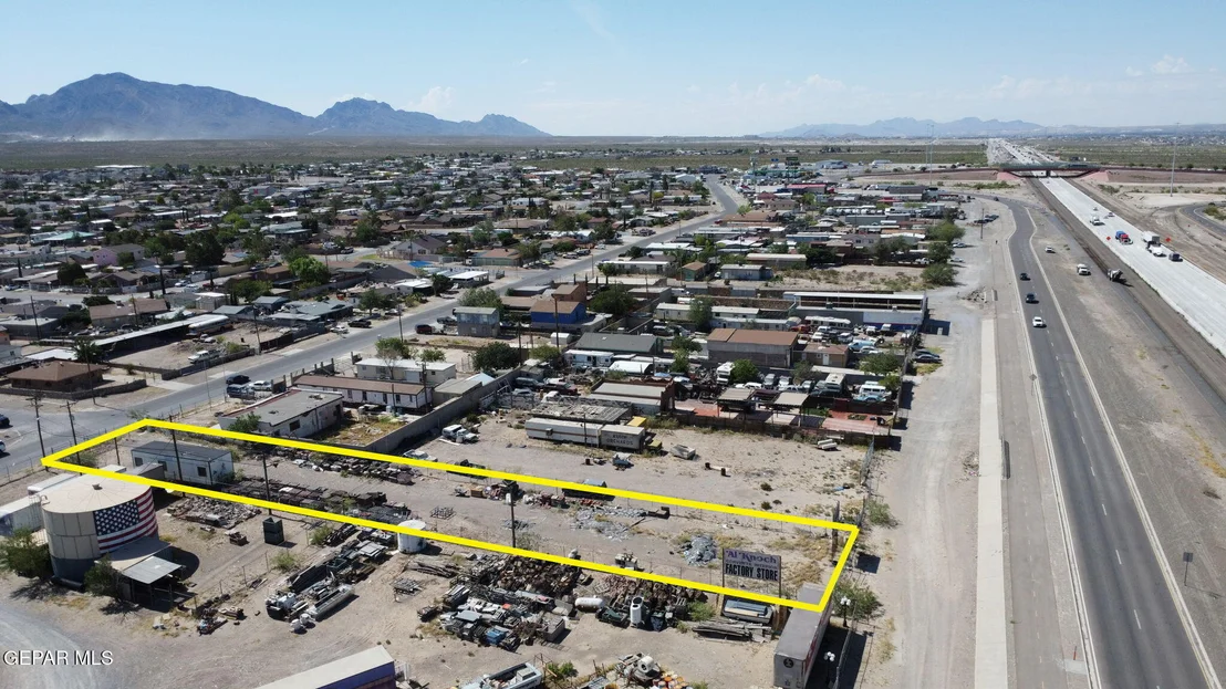 Photo of 8136 N DESERT Boulevard