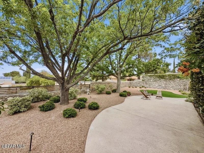 Photo of 605 EL GUSTO Drive
