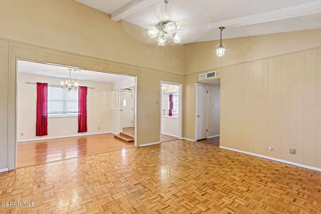 Photo of 9000 MCCABE Drive