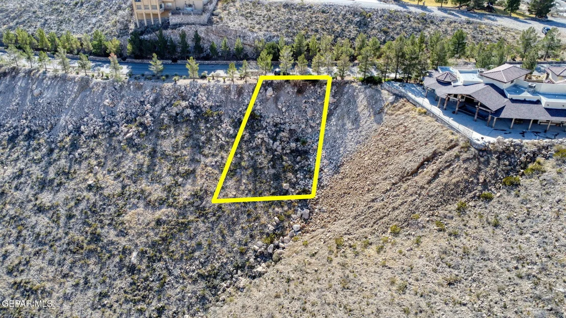 Photo of 40 SIERRA CREST Drive