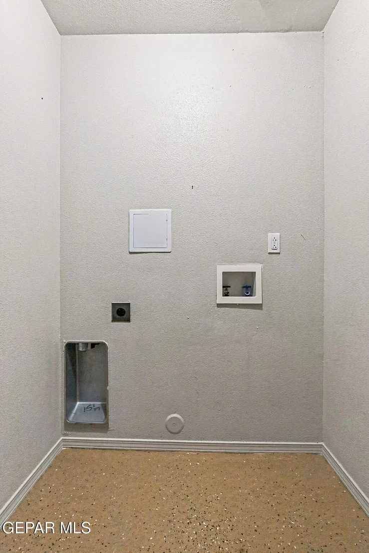 Photo of 12008 COPPER HILL Place