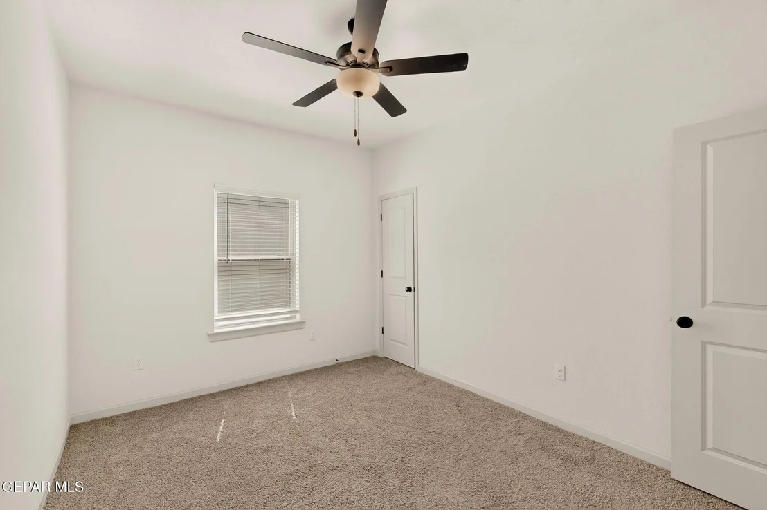 Photo of 968 GULF STREAMS Avenue