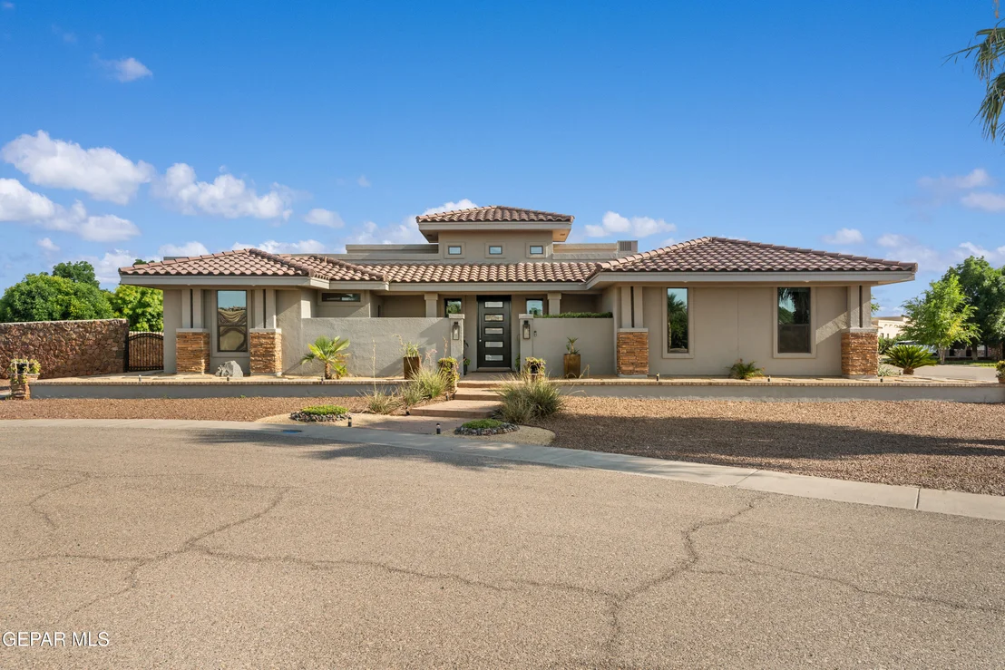 Photo of 5910 ARBOL Place
