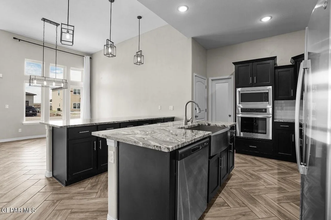 Photo of 965 CROOKED RIVER Drive