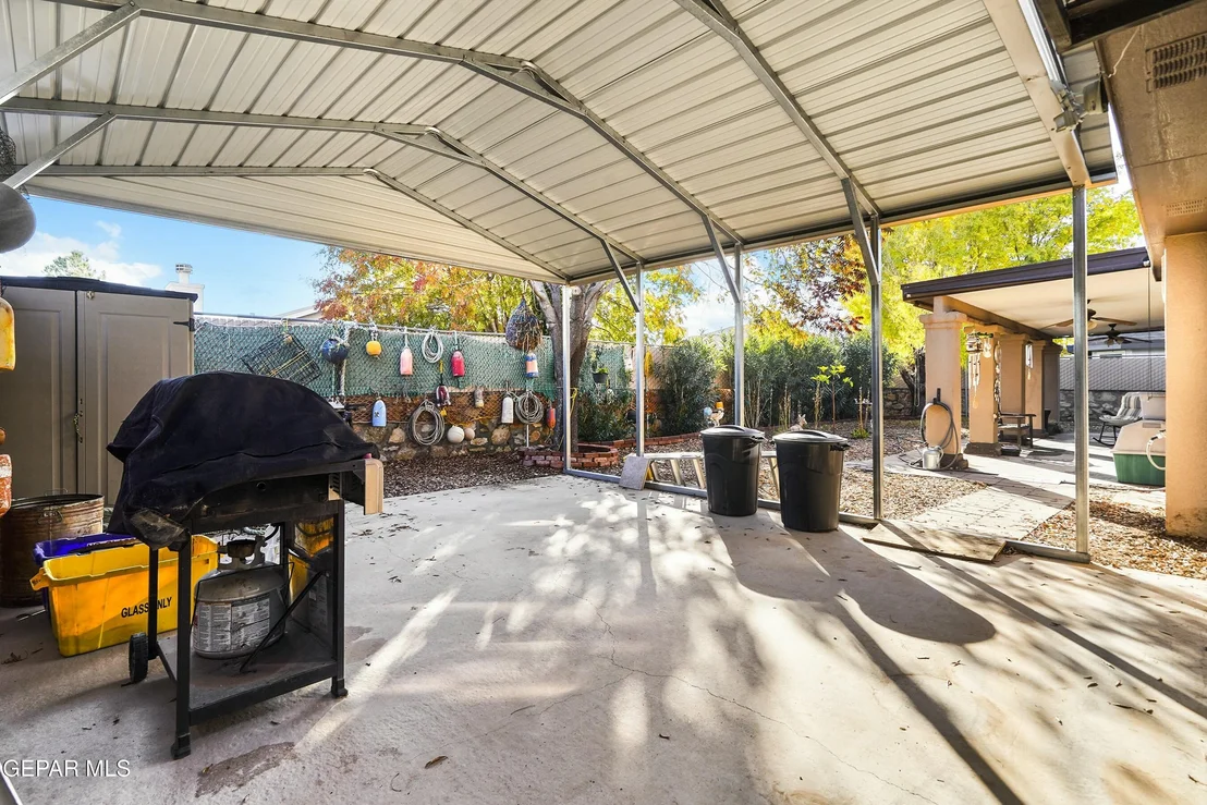 Photo of 13812 DESERT HIGHLANDS Lane