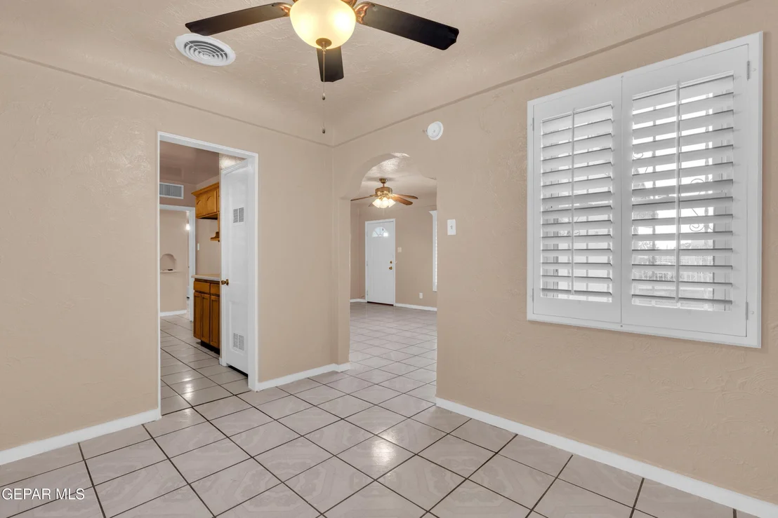 Photo of 800 Raynolds Street