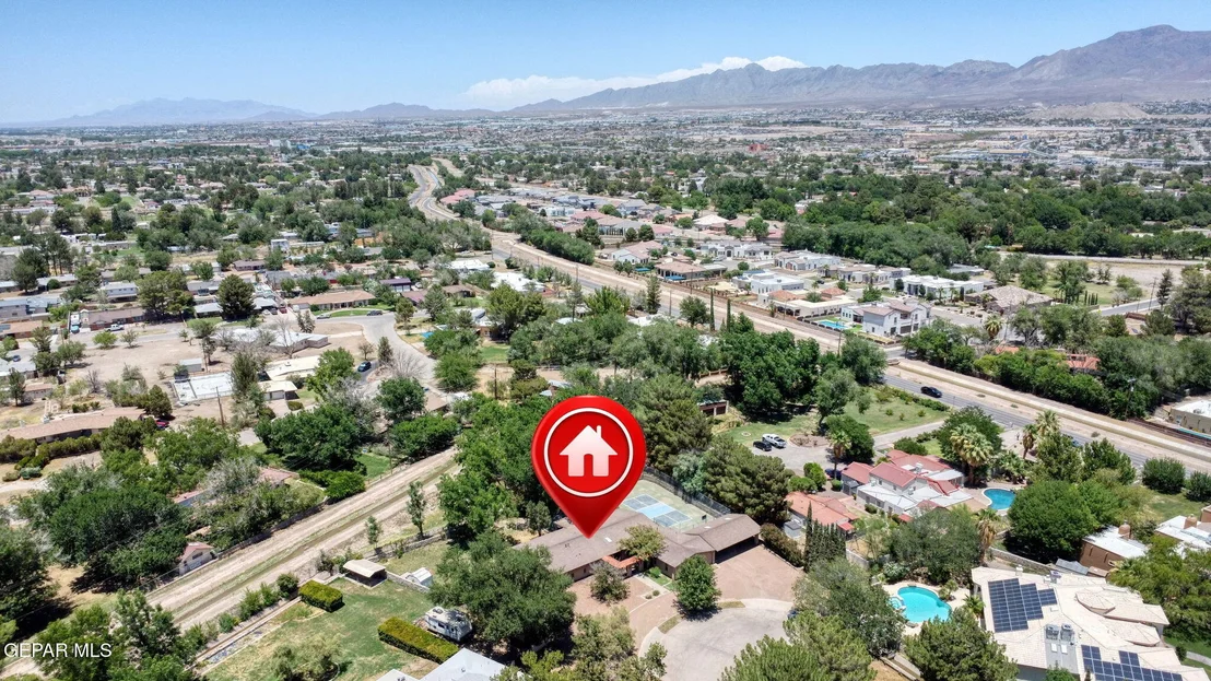 Photo of 713 LIVE OAK Drive
