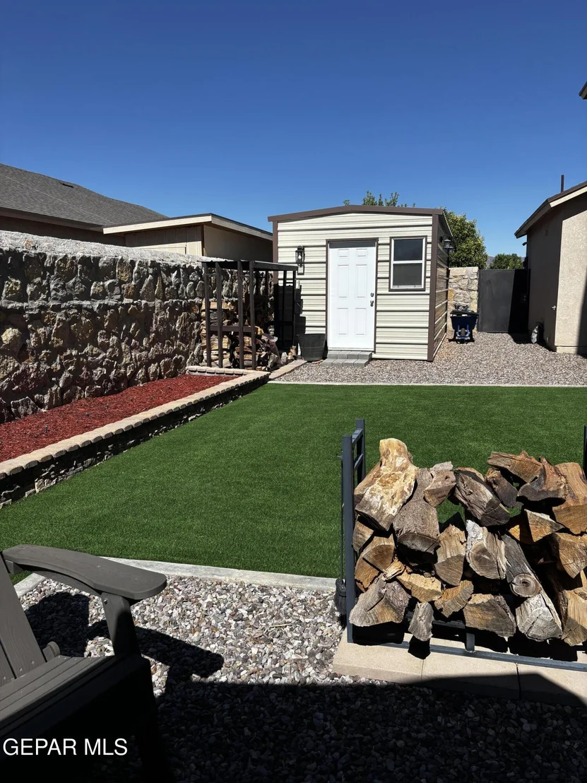 Photo of 987 GRANDEVOLE Drive