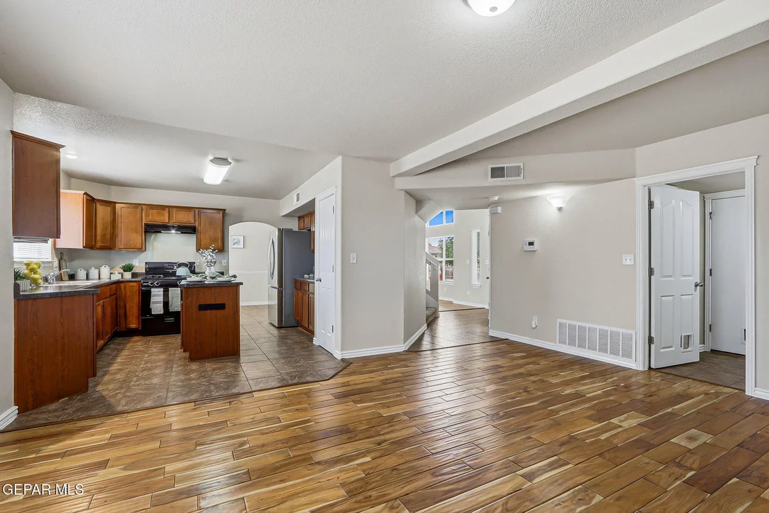 Photo of 7200 COPPER NAIL Lane