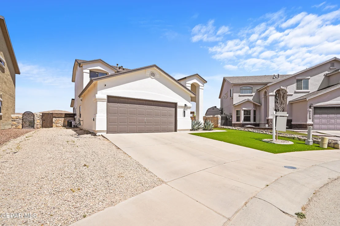 Photo of 14425 APPLE POINT Court