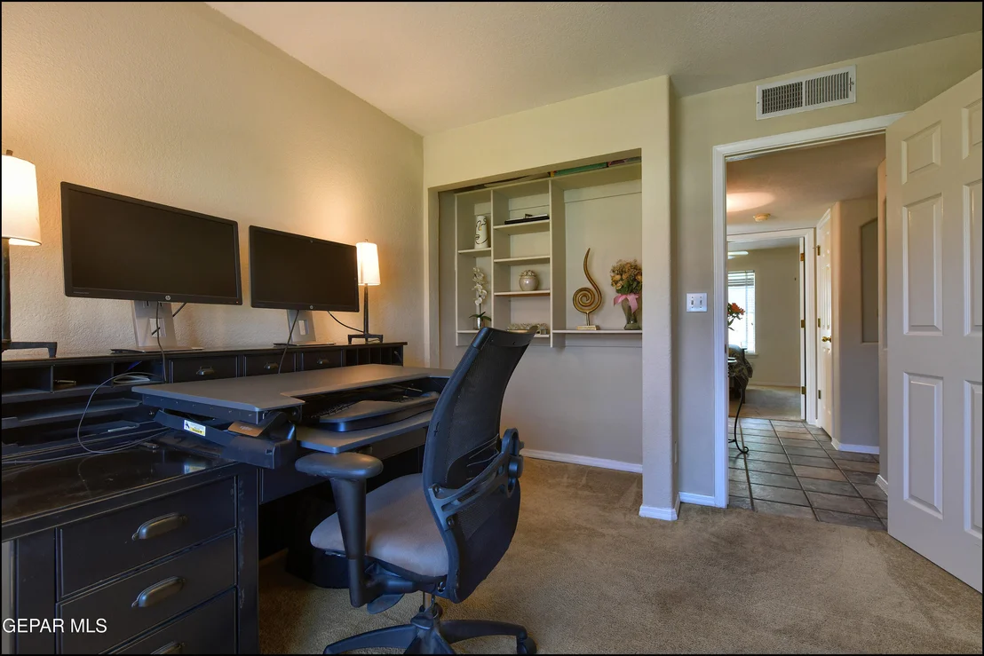 Photo of 6516 Isla del Rey Drive