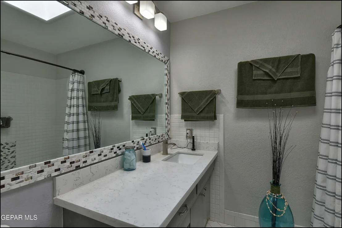 Photo of 411 CROWN POINT Drive