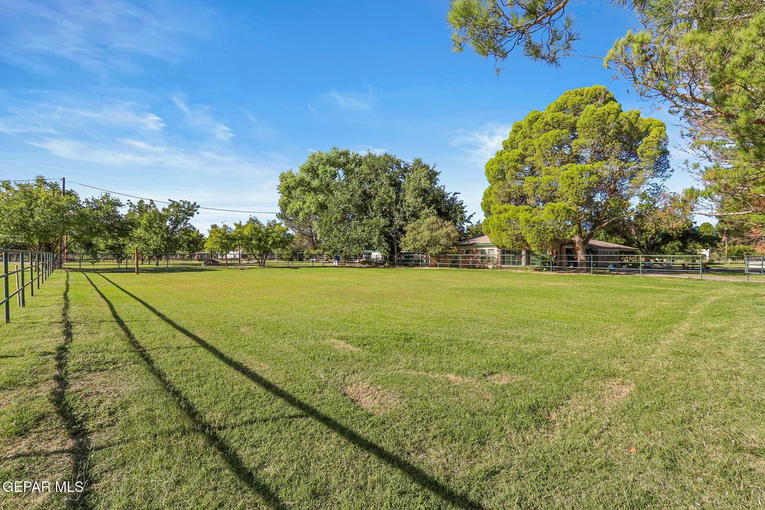 Photo of 136 LAURA GALE Drive
